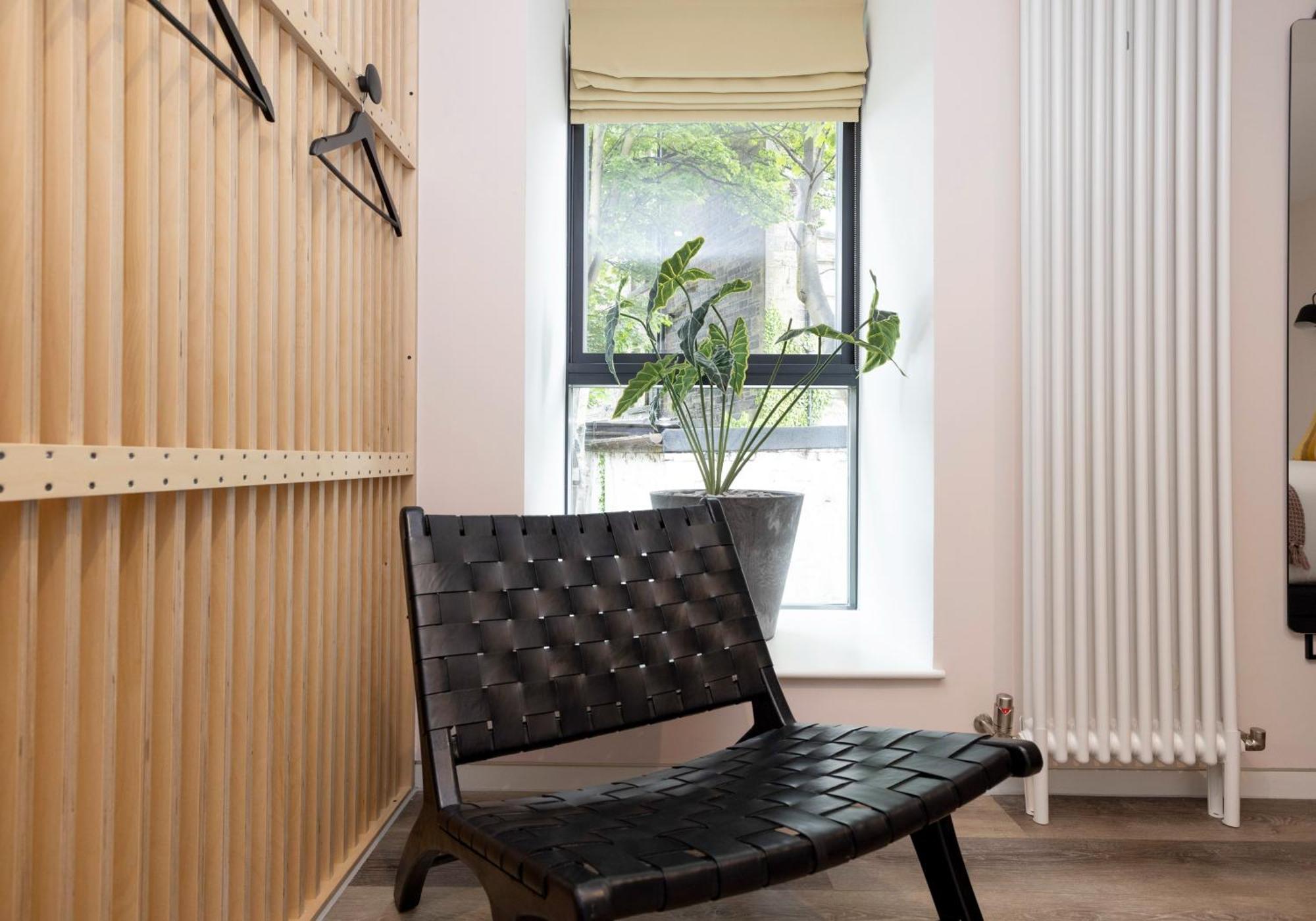 Charming Studios Near Holyrood Park & Calton Hill Эдинбург Номер фото