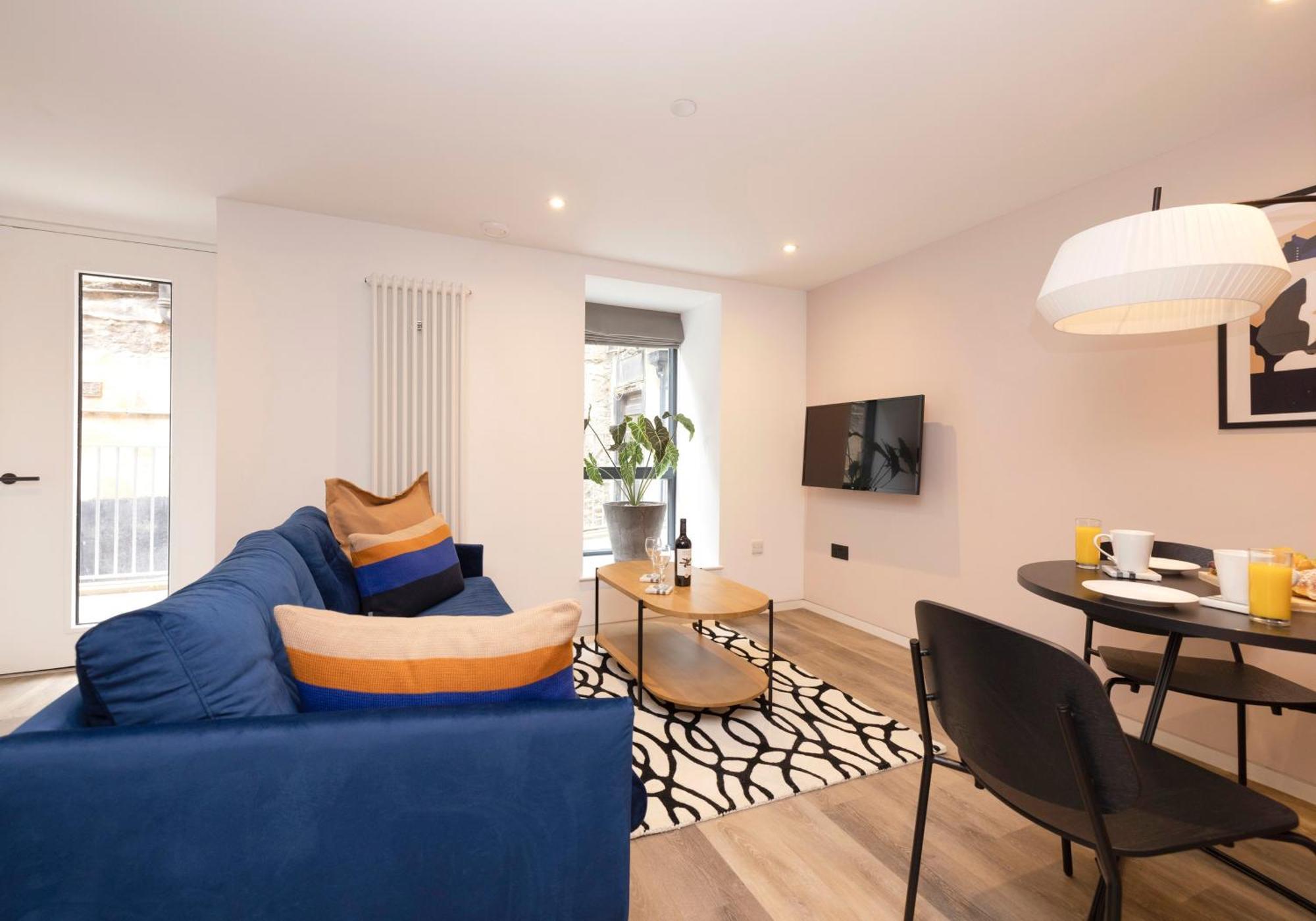 Charming Studios Near Holyrood Park & Calton Hill Эдинбург Номер фото