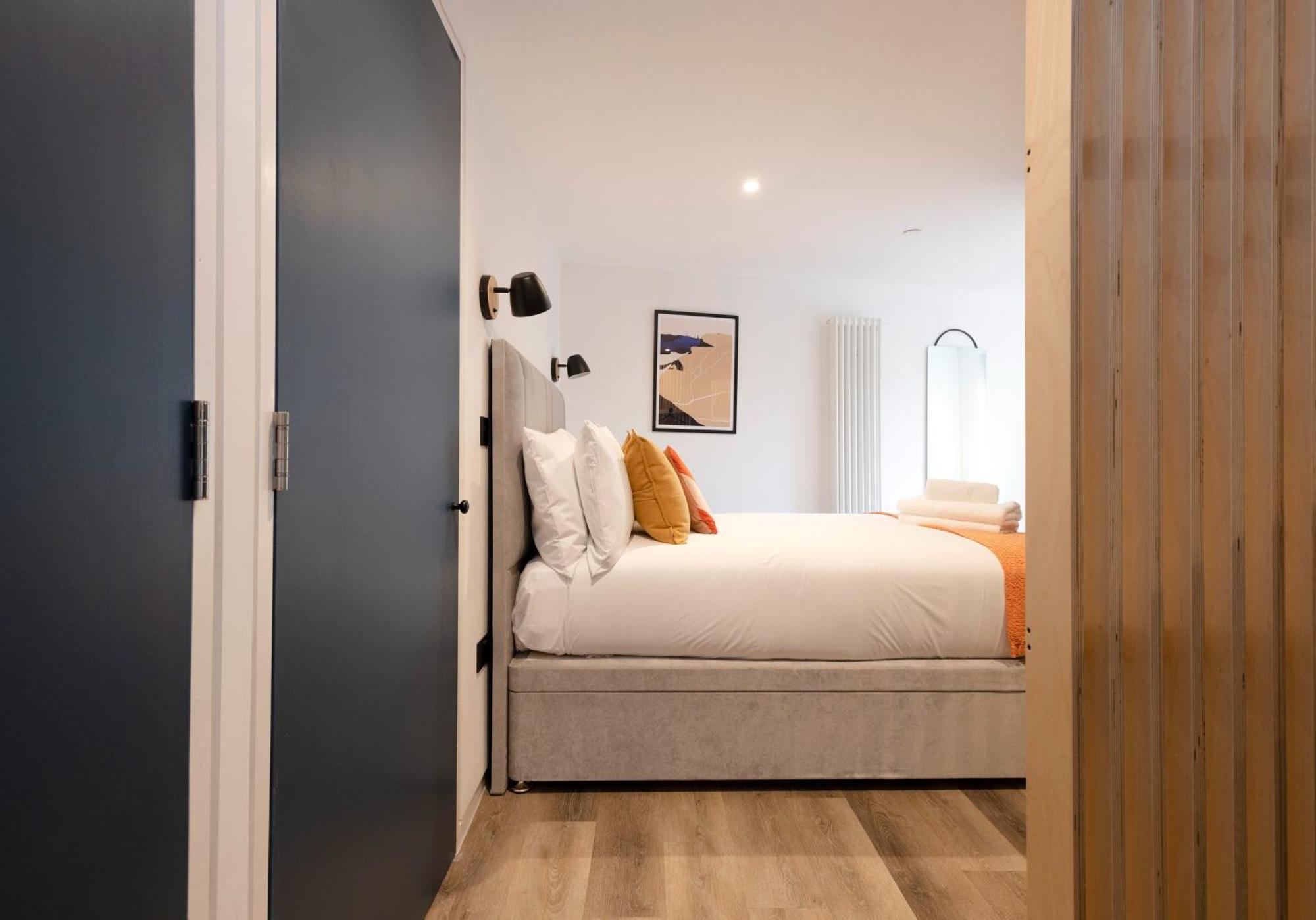 Charming Studios Near Holyrood Park & Calton Hill Эдинбург Номер фото