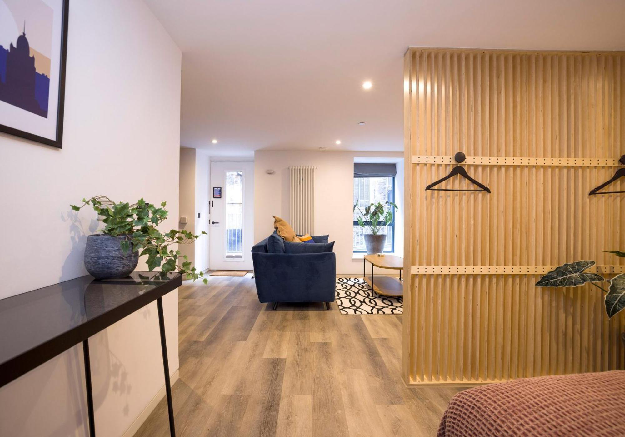 Charming Studios Near Holyrood Park & Calton Hill Эдинбург Экстерьер фото